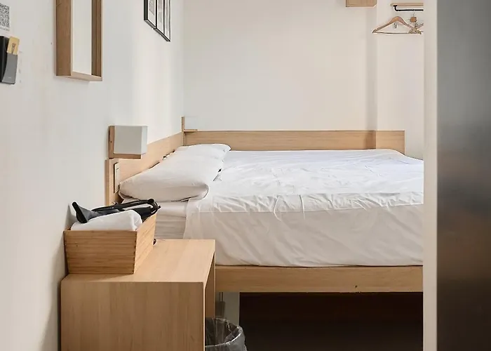 Hostel Artravel Myeongdong