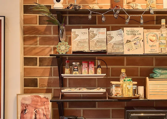 Hostel Artravel Myeongdong *